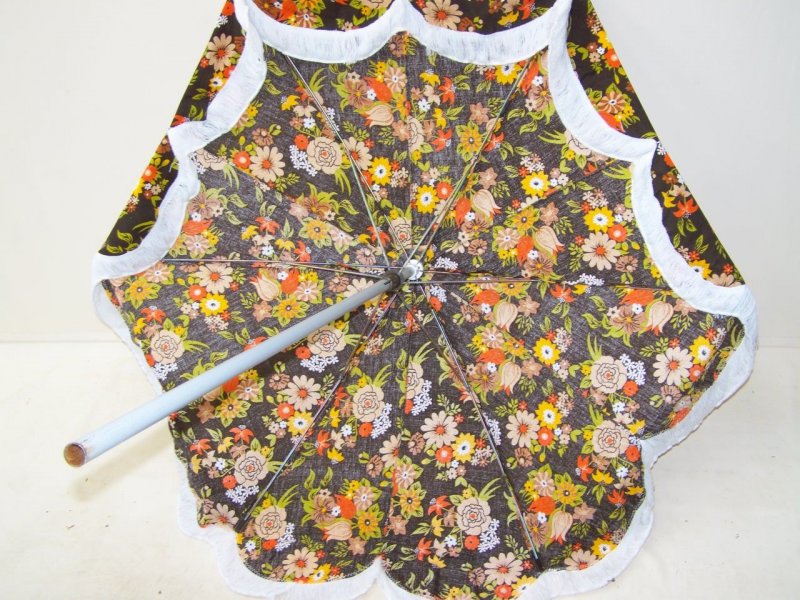 Alter DDR Sonnenschirm Campingschirm Schirm, Kult Retro Design, 60er