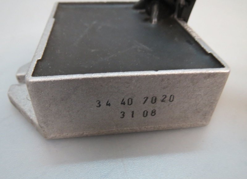 Buell 1125 C R Regler Spannungsregler Regulator Voltage Lichtmaschine