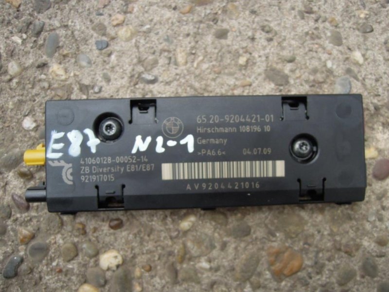 BMW 1 Reihe E81 E87 E87N Antennenverstärker Diversity 65206958900 6958900