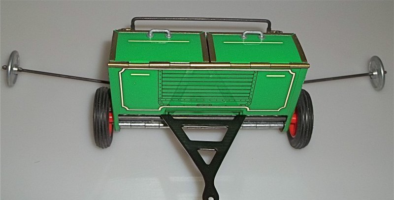 ovap Blechspielzeug - Traktor Zubehör Sämaschine von KOVAP: :  Spielzeug